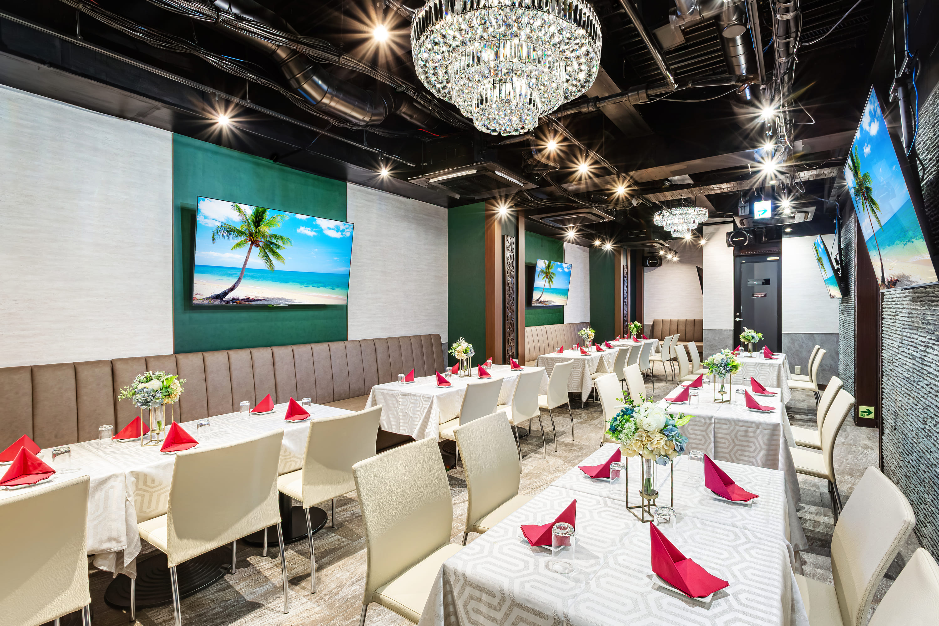 グレースバリ新宿靖国通り　バハマール